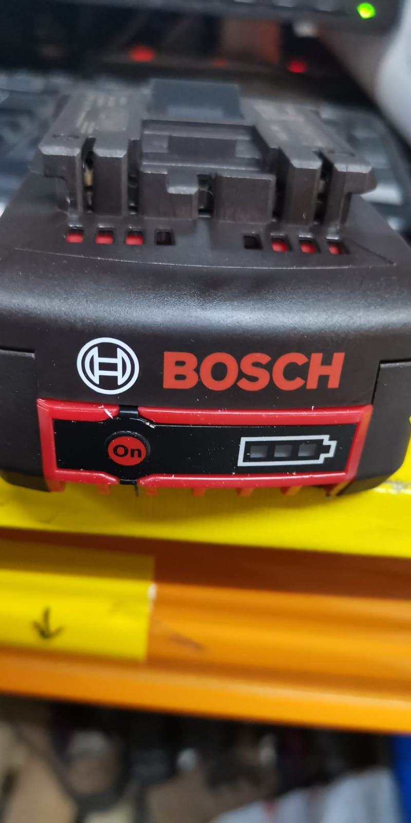 BOSCH Battery Li-Ion GBA18V/4.0Ah | Model : B*1600A00163 Battery BOSCH 