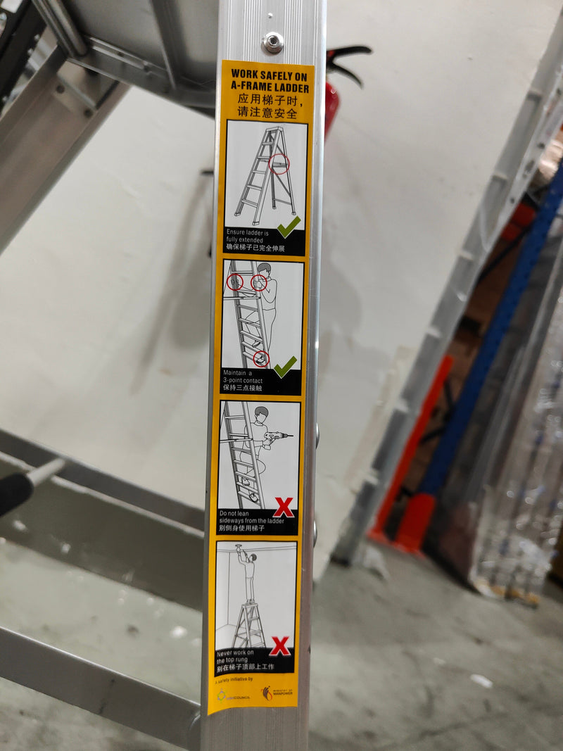 XG Aluminium Platform Ladder with Hand Rails | Model : L-XG137AH Platform Ladder XG 