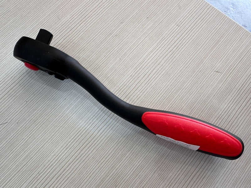 1/2" Auto Ratchet Wrench 72 Teeth Curve (Red Rubber Handle) | Model : RW-YM-1/2"-CR Ratchet Wrench Aik Chin Hin 