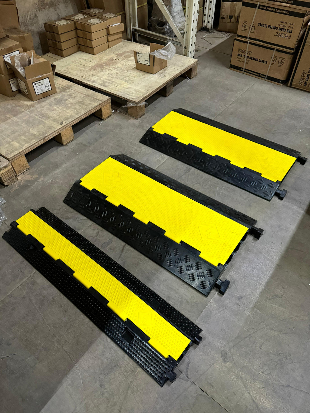 3 Channels Cable Protector Traffic Road Safety Rubber Hump | Model : R