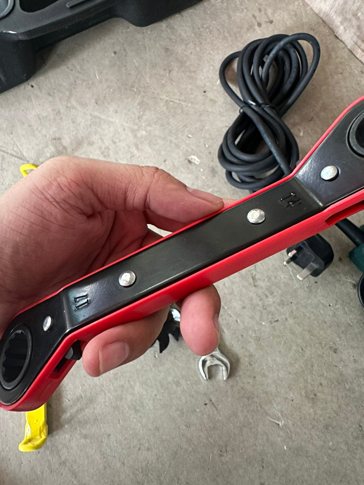 Aiko Wall Chaser 220V 50HZ Comes With 1 Pc 25mm Blade