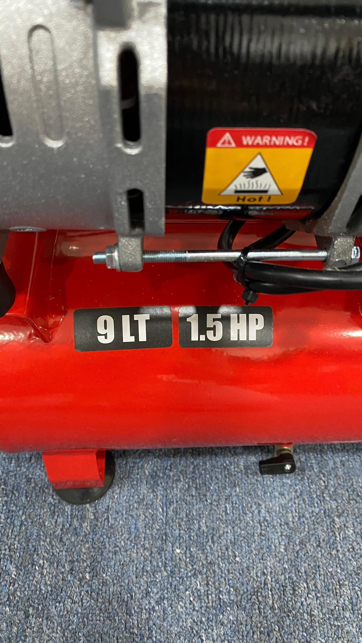Aiko 1.5HP 9L Oil Free & Silent Air Compressor (Red) | Model : GDG09-R
