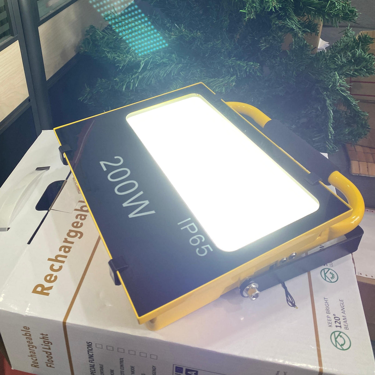 AIKO 200W LED Rechargeable Sport Lamp Flood Light | Model