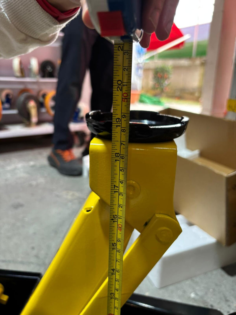 Aiko 3 Ton 130-490mm Floor Jack | Model: FJ-3T Floor Jack Aikchinhin 