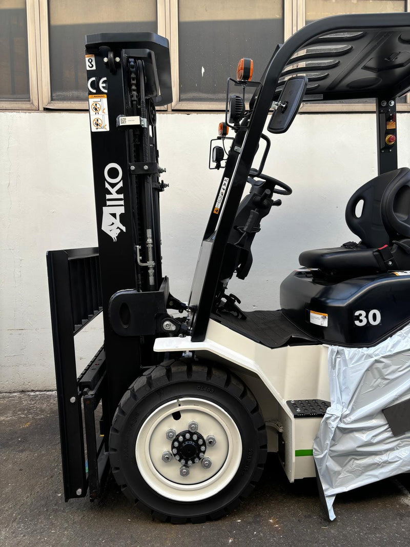 Aiko 3.0T 4.5M CATL 309V LI-ION Super Forklift (30Min Charge, 8 Hours Using) | Model : FL-FB3T4.5M-309V Forklift Aiko 