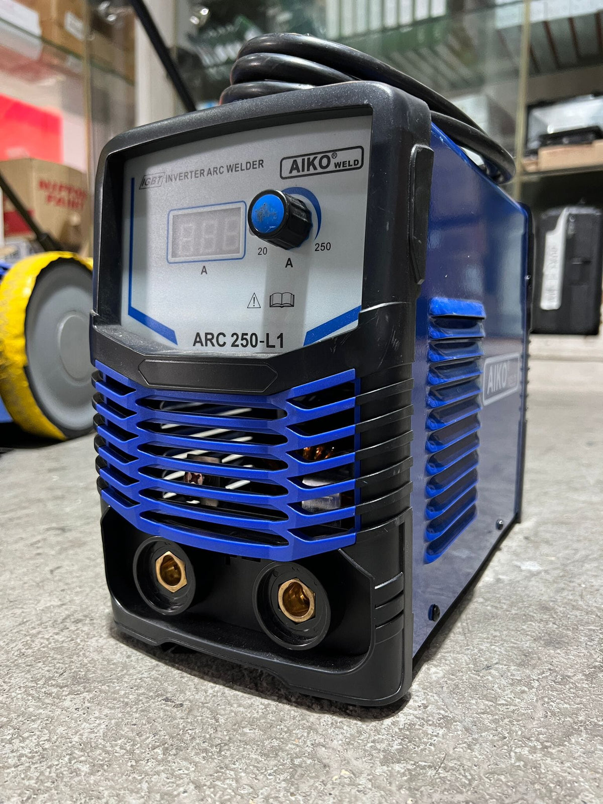 Aiko Arc250 1P/240V Welding Set C/W 3M Welding Torch & 3M Earth Clamp