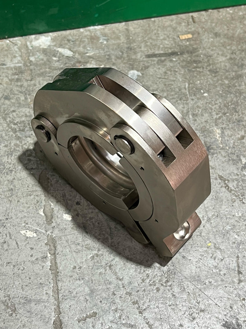 Aiko Battery Stainless Steel Pipe Clamp Tool (2-1/2"-4") C/W Ring Jaw 67,76.1,108mm | Model: EB-60100-HK Pipe Clamp Aiko 