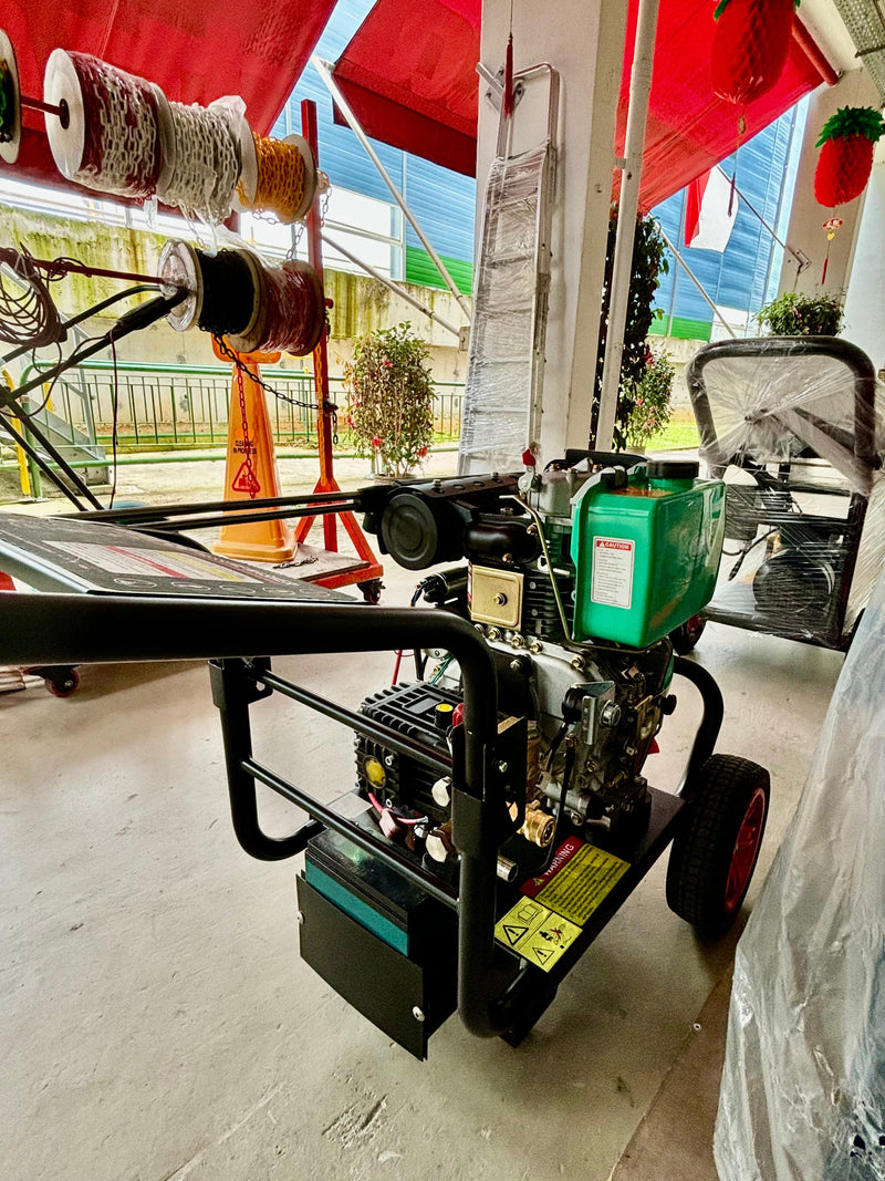 Aiko Diesel Engine 250Bar 10HP High Pressure Washer Pump C/W 10m Pressure Hose & Gun (Electric Start) | Model : HPW-EI-3600DF High Pressure Pump Aiko 