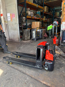 Aiko Electrical Pallet Truck 1.5 Ton with 1 Battery (560mm X 1150mm) F4 | Model: PT-AIKO-F4-N Pallet Truck Aiko 