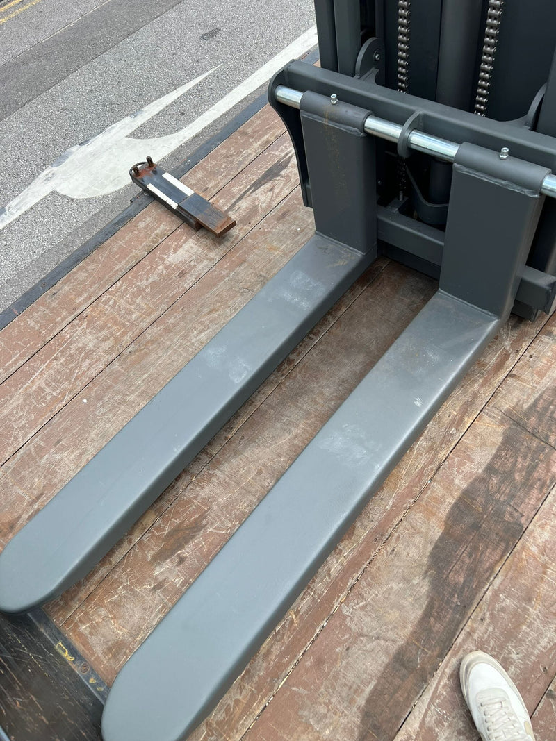 Aiko Fully Electric Stacker 1.5 TON 3m (Stand Type) (For Open Pallet Only) | Model: PT-AIKO1530S-N Electric Stacker Aiko 