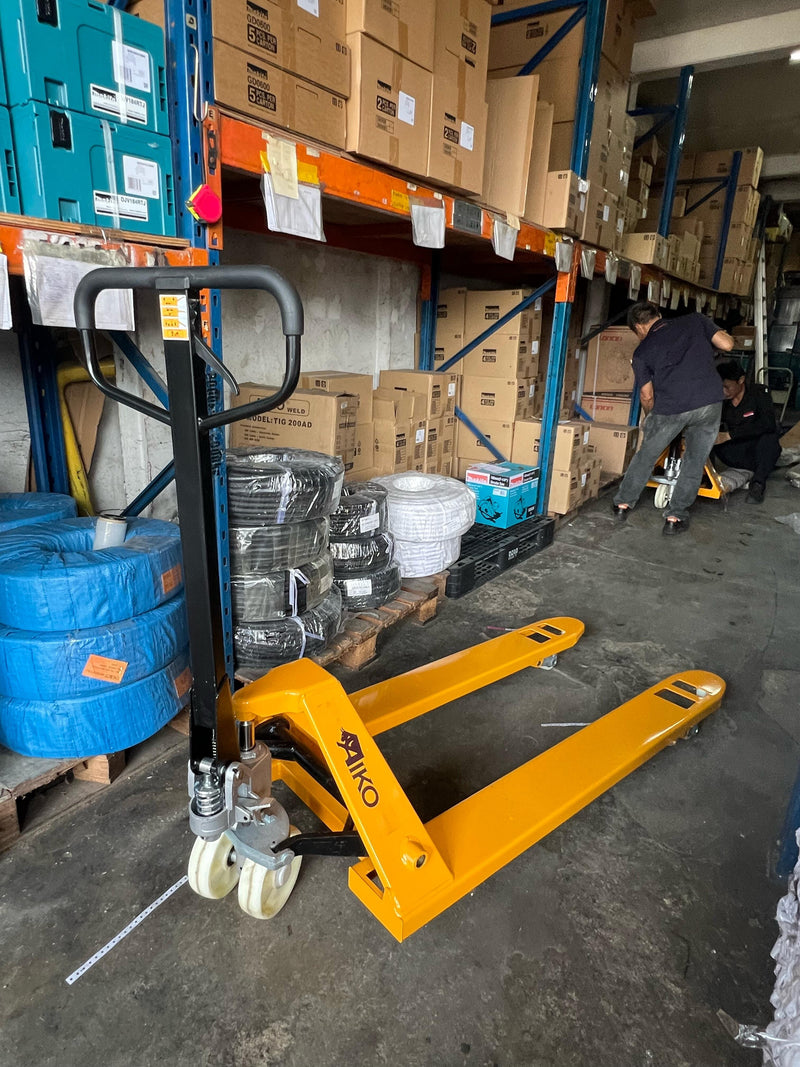 Aiko Pallet Truck 3T 685*1220*85mm Single Nylon
