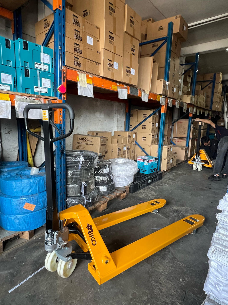 Aiko Pallet Truck 3T 685*1220*85mm Single Nylon