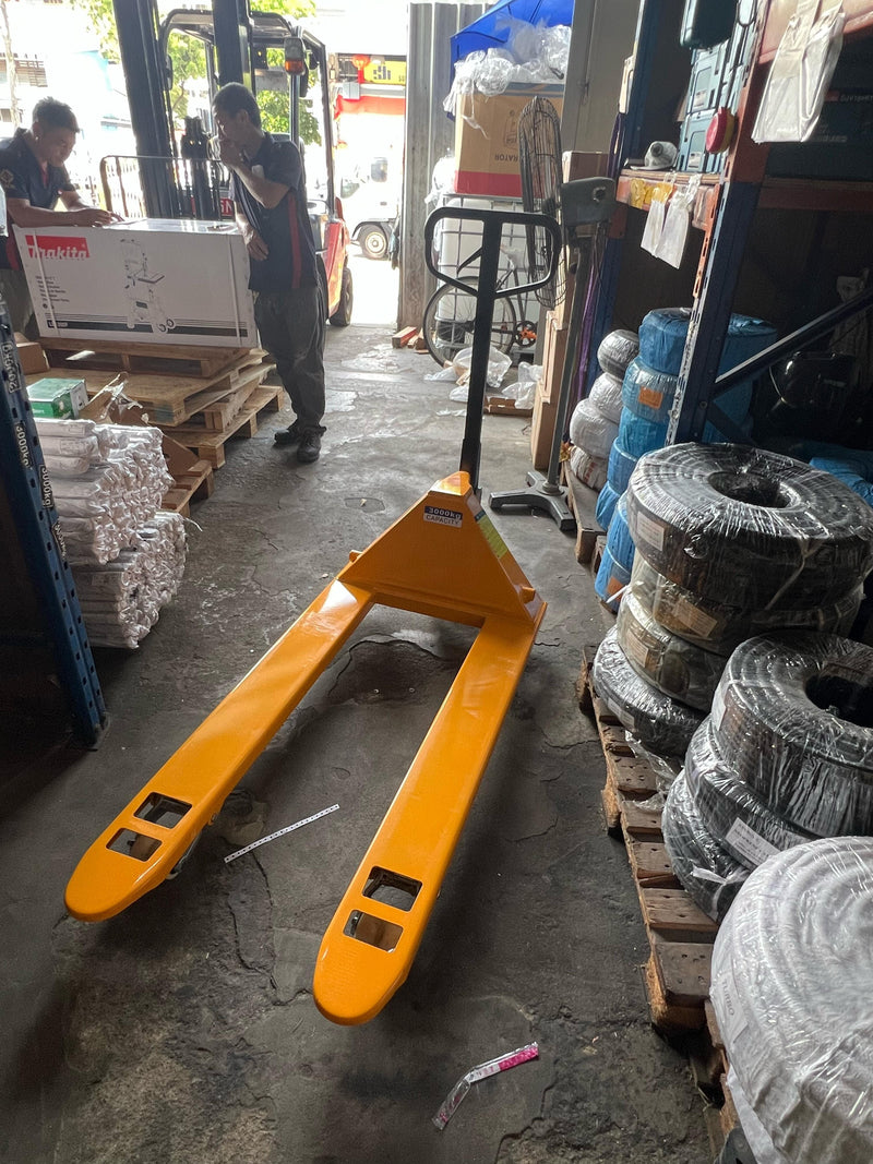 Aiko Pallet Truck 3T 685*1220*85mm Single Nylon