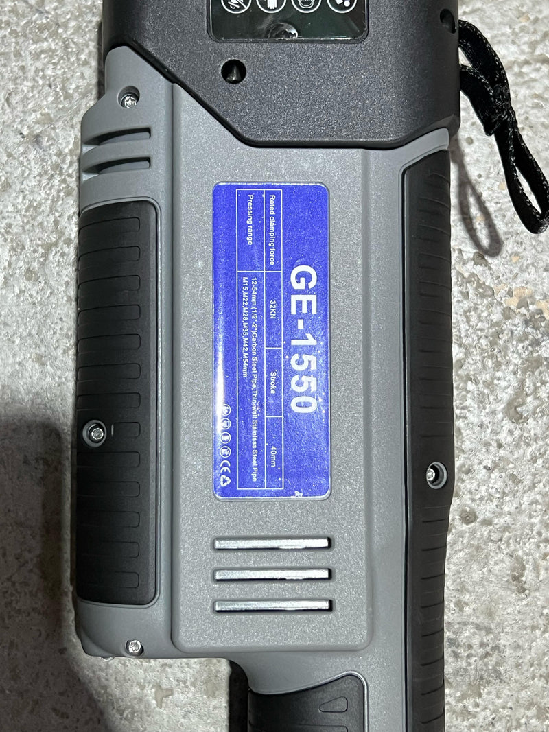 Aiko Stainless Steel Battery 18V Pipe Clamper M Type Jaw GE-1550 360 Degree Turn 15,22,28,35,42,54mm | Model: GE-1550+JAW Pipe Clamper Aiko 