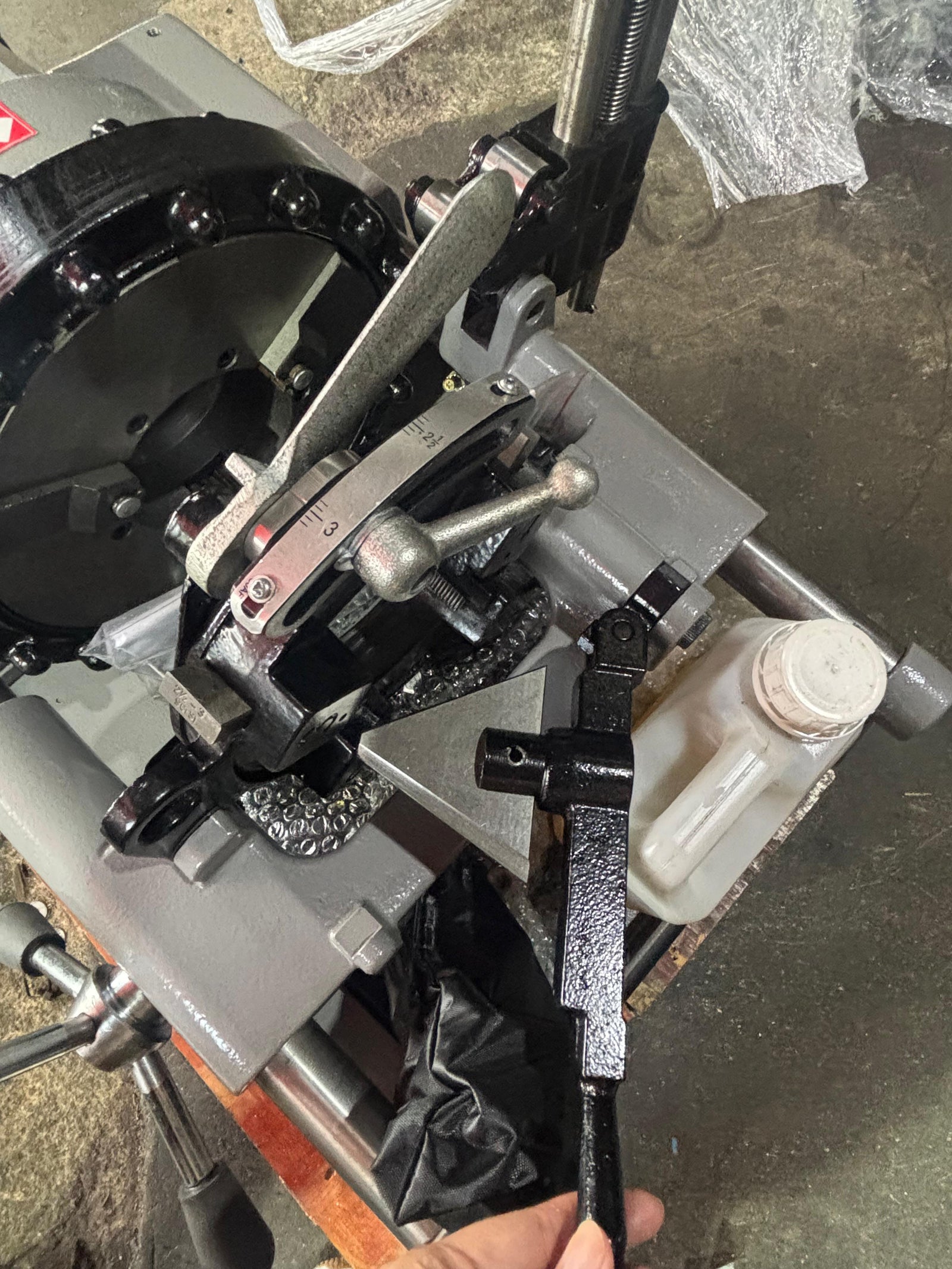 Aiko Threading Machine PT80C 1/2