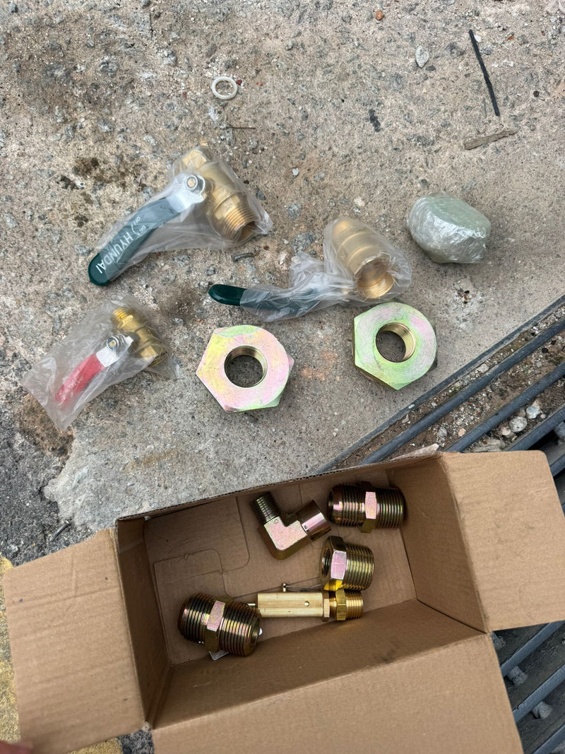 Airstrong 1000L Vertical Tank 10Bar Asme | Model : TANK-AV1000 Vertical Tank Airstrong 