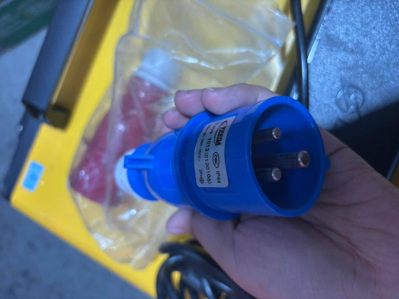 Airstrong 400 Volts Power Bank Supply | Model: ZKPS-400V Aikchinhin 