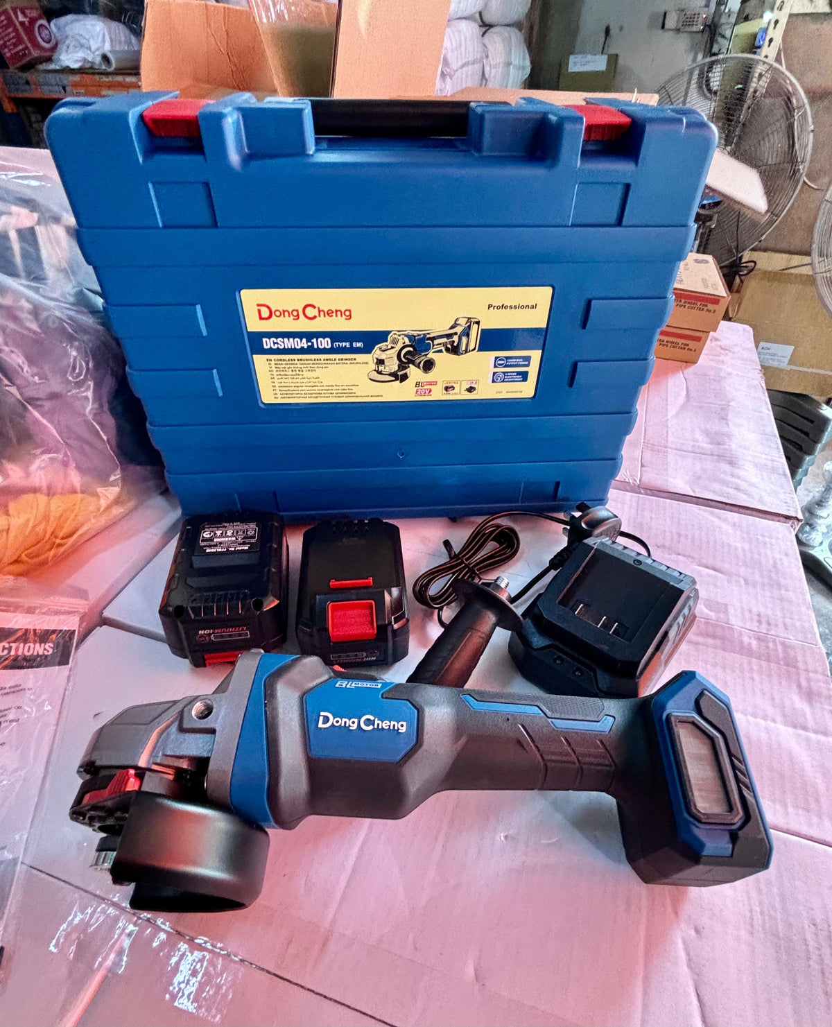 Dong Cheng 1100W Cordless Angle Grinder 4