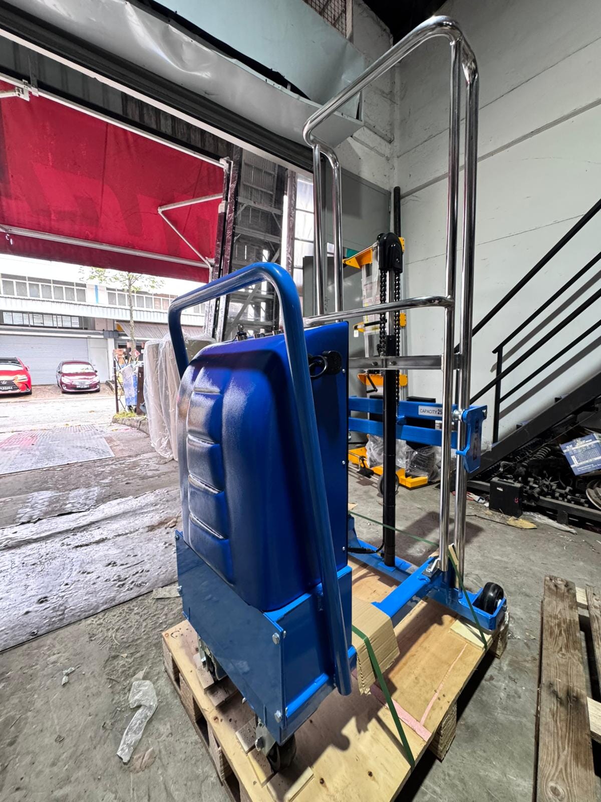 Light Duty Counter Balance Stacker | Model: EZ2515