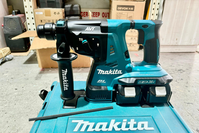 Makita DC 28MM Rotary Hammer Drill DHR280PF2J (18VX2,3.0AHX4PC,BL)-Offer | Model : M-DHR280PF2J-4 Cordless Rotary Hammer Drill Makita 