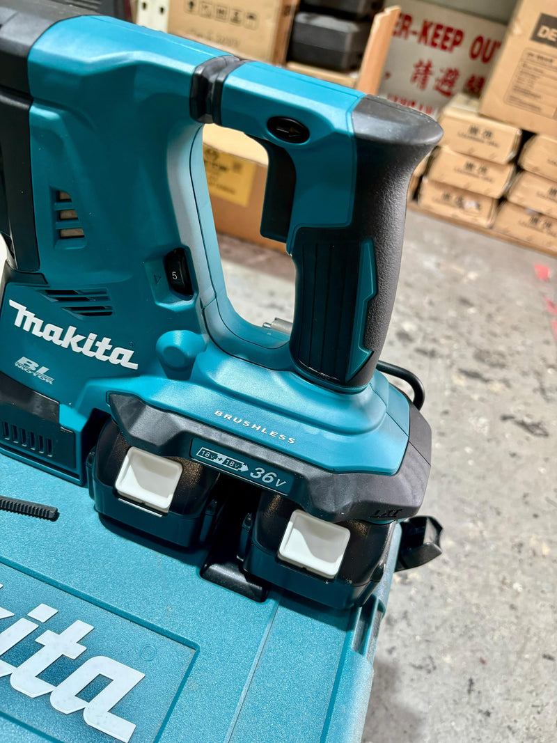 Makita DC 28MM Rotary Hammer Drill DHR280PF2J (18VX2,3.0AHX4PC,BL)-Offer | Model : M-DHR280PF2J-4 Cordless Rotary Hammer Drill Makita 