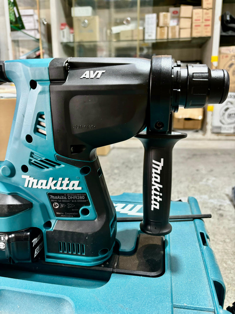 Makita DC 28MM Rotary Hammer Drill DHR280PF2J (18VX2,3.0AHX4PC,BL)-Offer | Model : M-DHR280PF2J-4 Cordless Rotary Hammer Drill Makita 