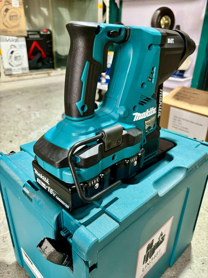 Makita DC 28MM Rotary Hammer Drill DHR280PF2J (18VX2,3.0AHX4PC,BL)-Offer | Model : M-DHR280PF2J-4 Cordless Rotary Hammer Drill Makita 