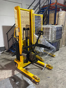 Maxiton Electric Drum Lifter 350kg 1.5m (Yellow) | Model : PT-CDT0.35T/1.5M Drum Lifter Maxiton 
