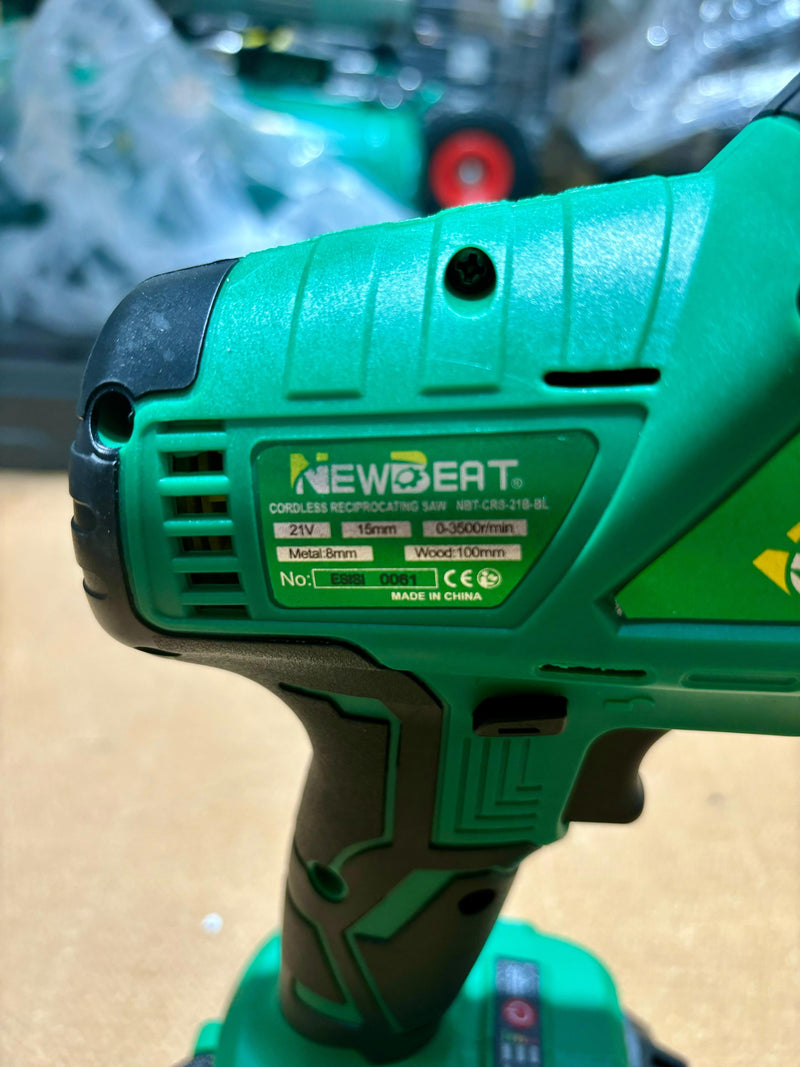 Newbeat 21V Cordless Reciprocating Saw C/W 2 Battery and 1 Charger | Model : NBT-CRS-21B-BL Cordless Reciprocating Saw NEWBEAT 