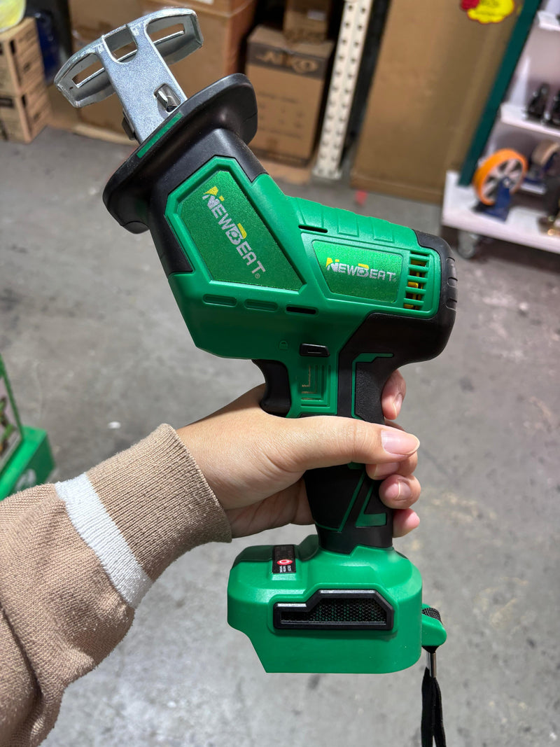 Newbeat 21V Cordless Reciprocating Saw C/W 2 Battery and 1 Charger | Model : NBT-CRS-21B-BL Cordless Reciprocating Saw NEWBEAT 