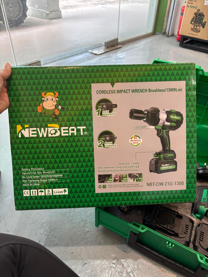 Newbeat 3/4" Cordless Impact Wrench (BL) SQ DR 21V 1300N.m C/W 2 Battery and 1 Charger | Model: NBT-CIW-21G-1300 Cordless Impact Wrench NEWBEAT 