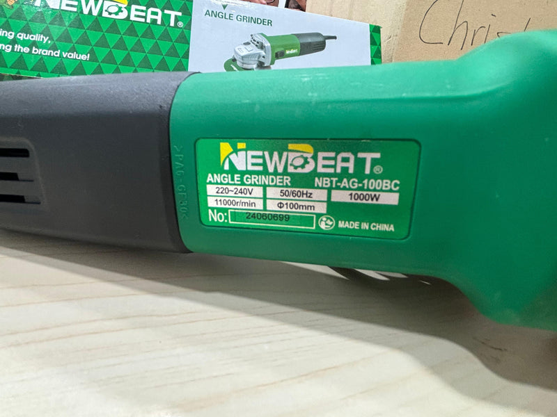 NEWBEAT 4" ANGLE GRINDER 1000W (SIDE SWITCH) | Model : NBT-AG-100BC NEWBEAT 