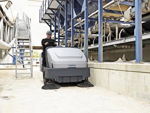 Nilfisk SR1601 Maxi Diesel Ride-on Sweeper | Model: SR1601 Ride On Sweeper Nilfisk 