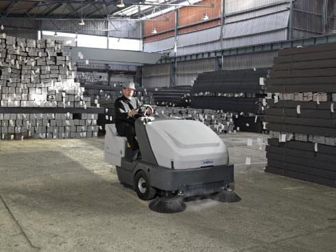 Nilfisk SR1601 Maxi Diesel Ride-on Sweeper | Model: SR1601 Ride On Sweeper Nilfisk 