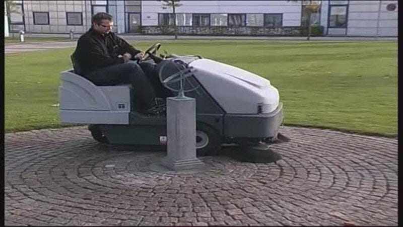 Nilfisk SR1601 Maxi Diesel Ride-on Sweeper | Model: SR1601 Ride On Sweeper Nilfisk 