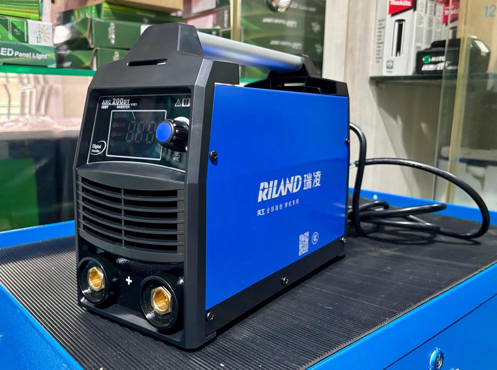 Welding Set Riland Riland ARC200DT 220V Welding Set c/w 3m Ground and Welding Cable | Mod