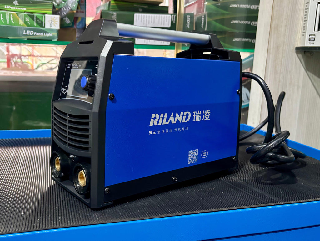 Welding Set Riland Riland ARC250DT 220V Welding Set c/w 3m Ground and Welding Cable | Mod