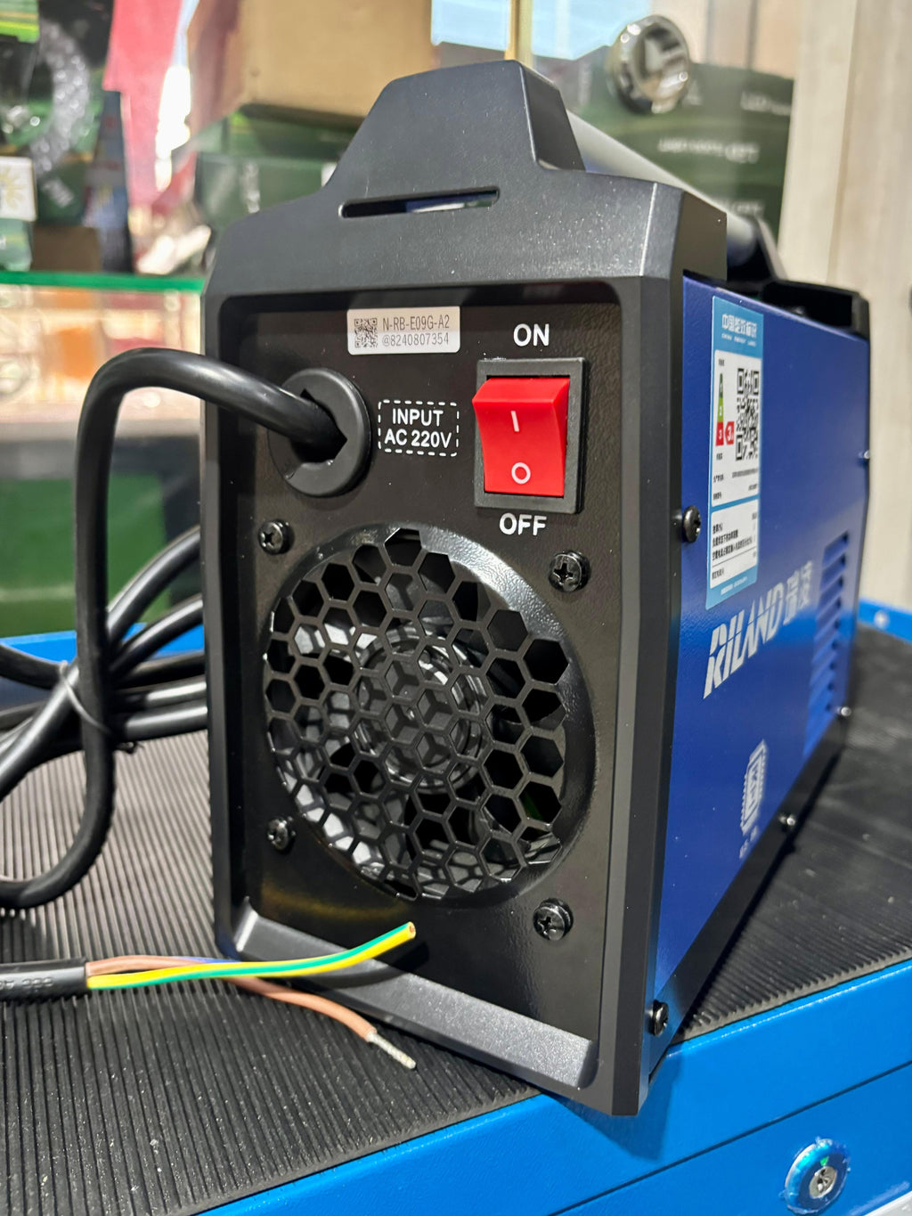 Welding Set Riland Riland ARC250DT 220V Welding Set c/w 3m Ground and Welding Cable | Mod
