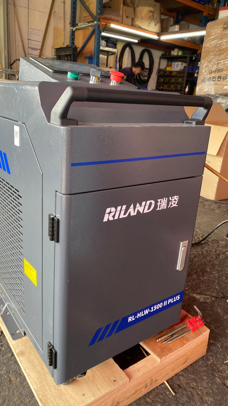 Riland Laser Welding Machine 1500W 220V C/W Accessory | Model : RL-HLW-1500Ⅱ-PLUS Welding Machine Riland 