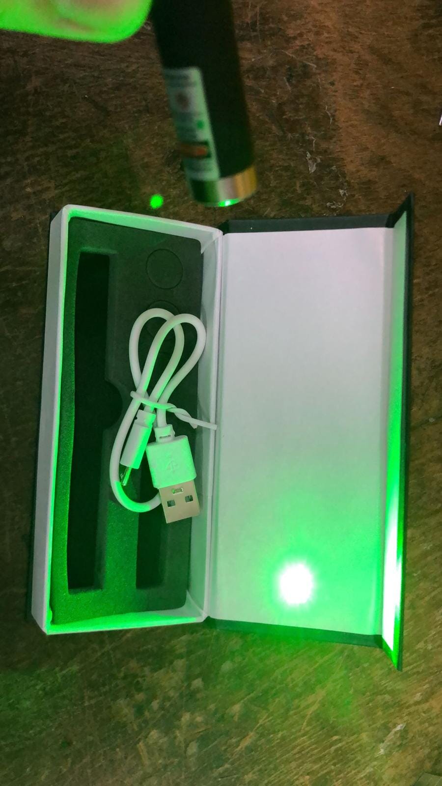 Short Pen Green Laser Pointer USB Charging 3.5
