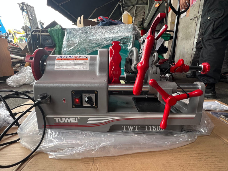 Tuwei Threading Machine 1/2"-2" 1800W 240V 50HZ C/W BSPT Dies | Model: TM-TWT-1T50B Threading Machine Tuwei 