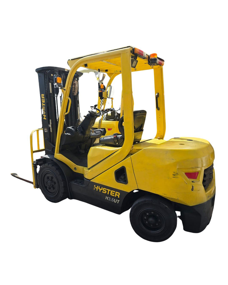 USED HYSTER 3.5TON Diesel Forklift H3.5UT 2021 With Container Mast, Side Shifter and Fork Adjustor | Model: USED-H3.5UT Diesel Forklift Hyster 