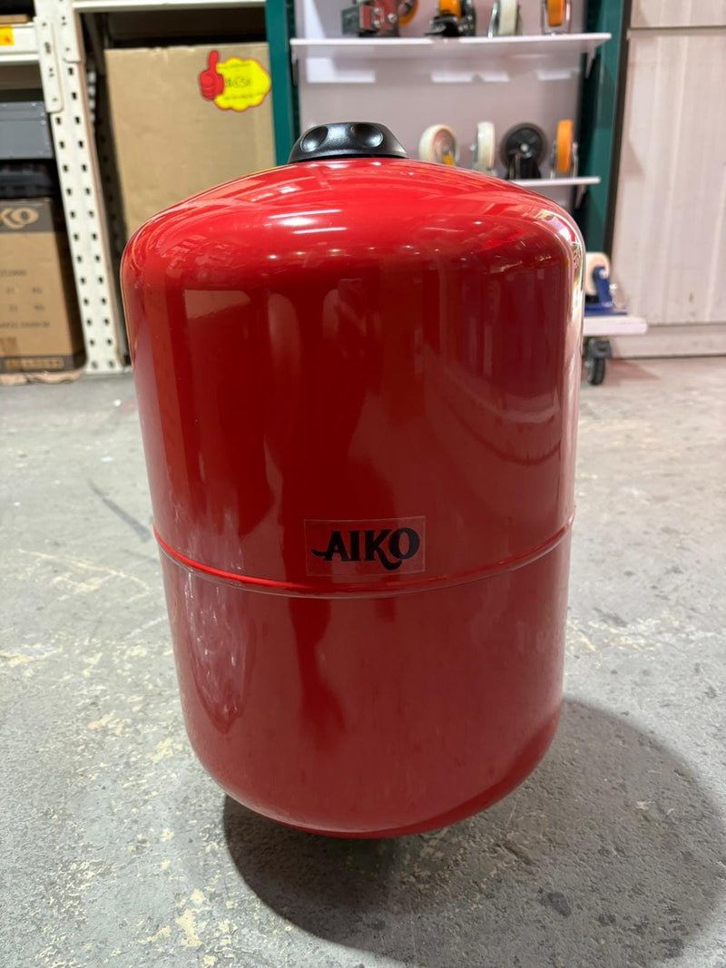 Water Pump Pressure Tank 24L 10 BAR Vertical Type