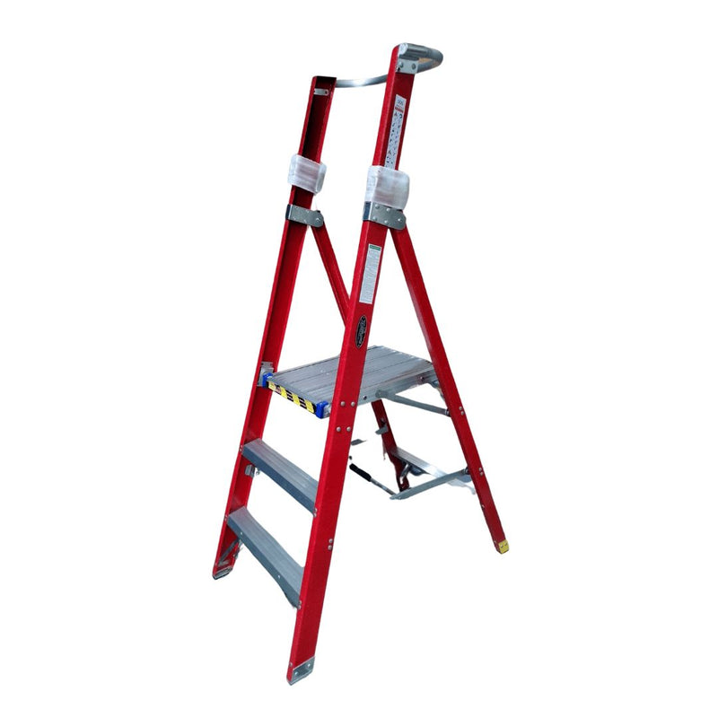 XG Fibreglass Platform Shelf Ladder, C-Type | Sizes : 3 - 12 Steps | Model : L-XG152FA Ladder XG 