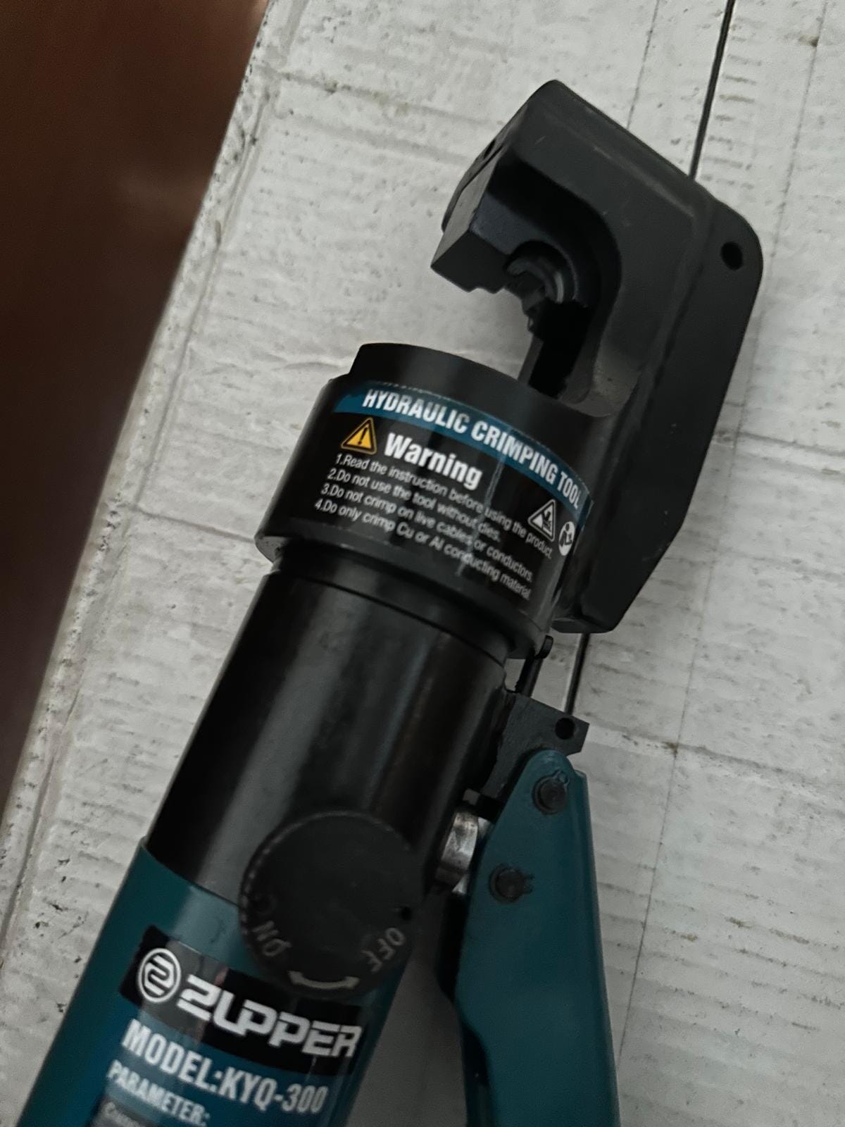 ZUPPER 16-300mm Hydraulic Crimping Tool With Automatic Safety Device #
