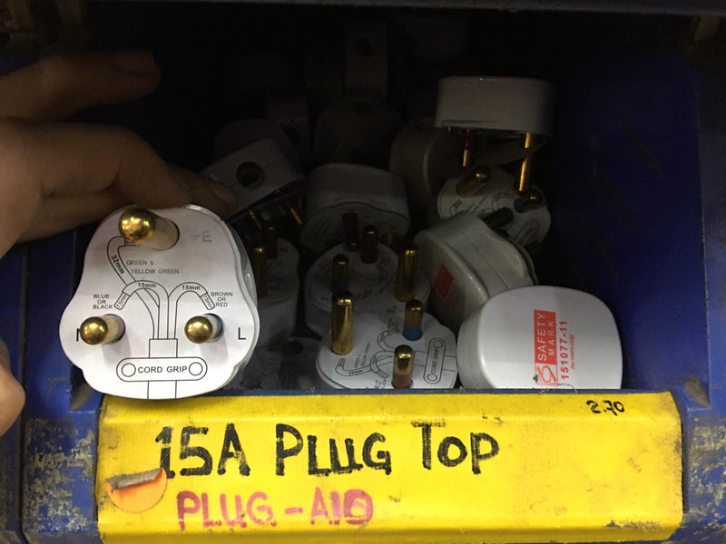 15A Plug Top | Model : PLUG-A10 Plug Vistar 