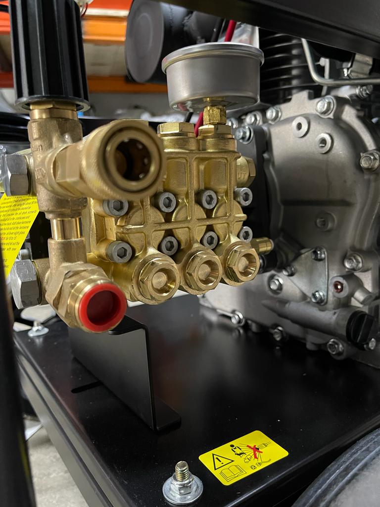Aiko 10HP, 250BAR 188FA Diesel Engine High Pressure Washer Come with 10m Pressure Hose & Gun | Model : HPW-3WZ-3600DF High Pressure Pump Aiko 