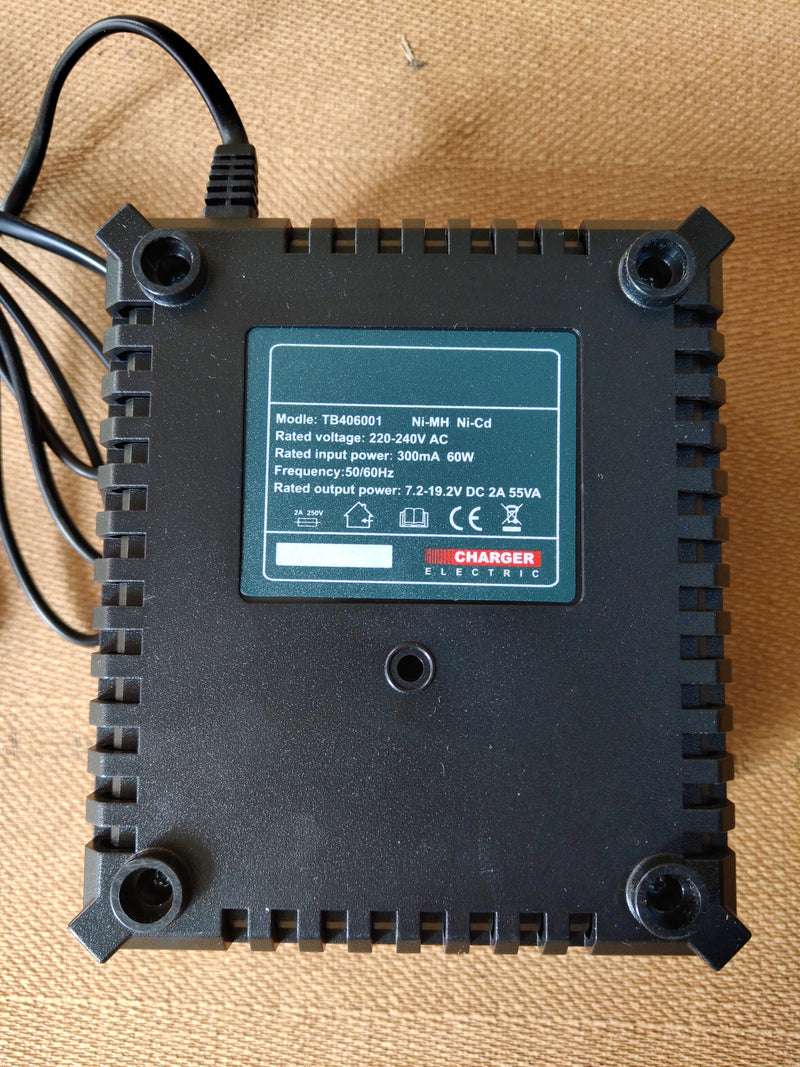 Aiko D-62B Drain Cleaner Machine 14.4V (8mm X 10.7m) Come With Battery & Charger | Model: DC-D62B-08 Drain Cleaner Machine Aiko 