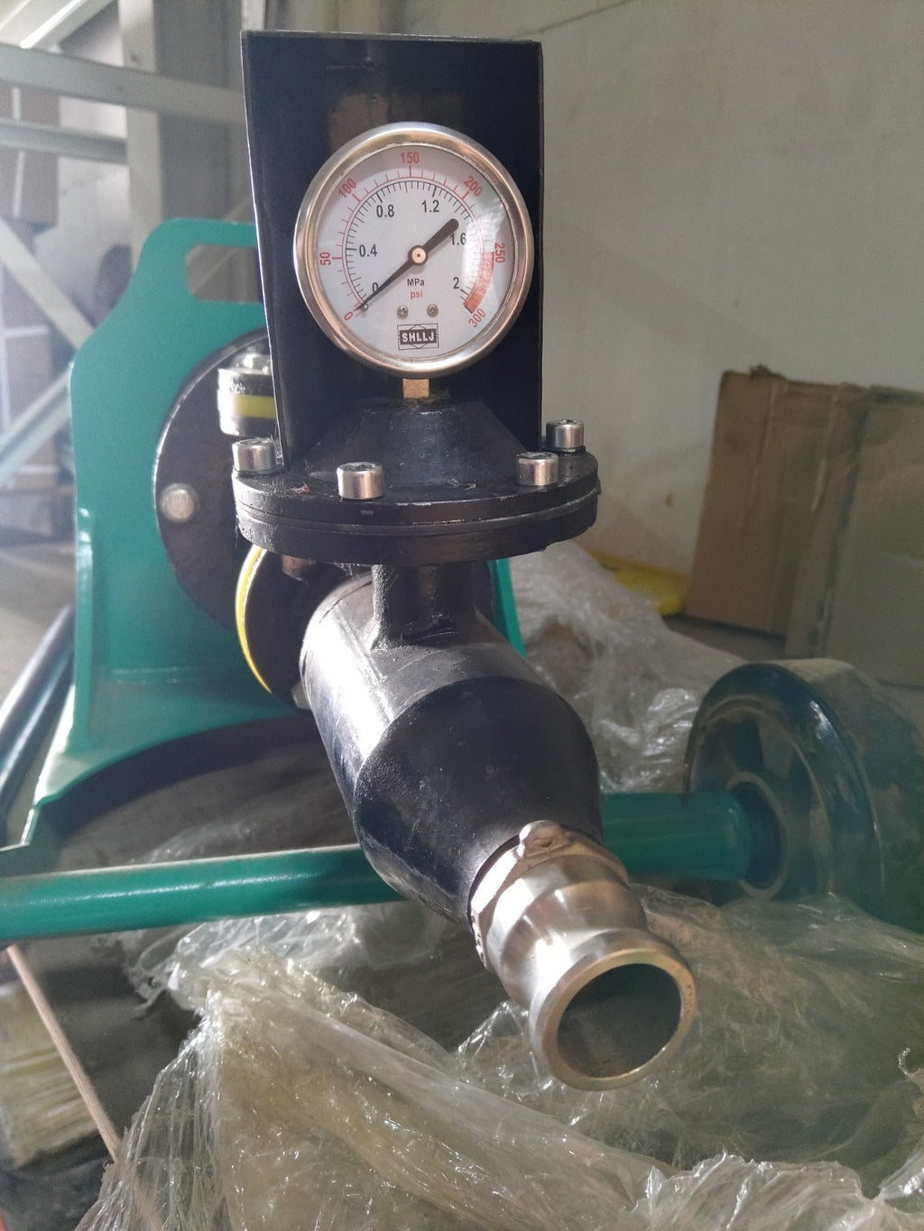 AIKO Hand Injector Grout Pump (Stand Type) #ZGFP-8 | Model: ZFGP-8
