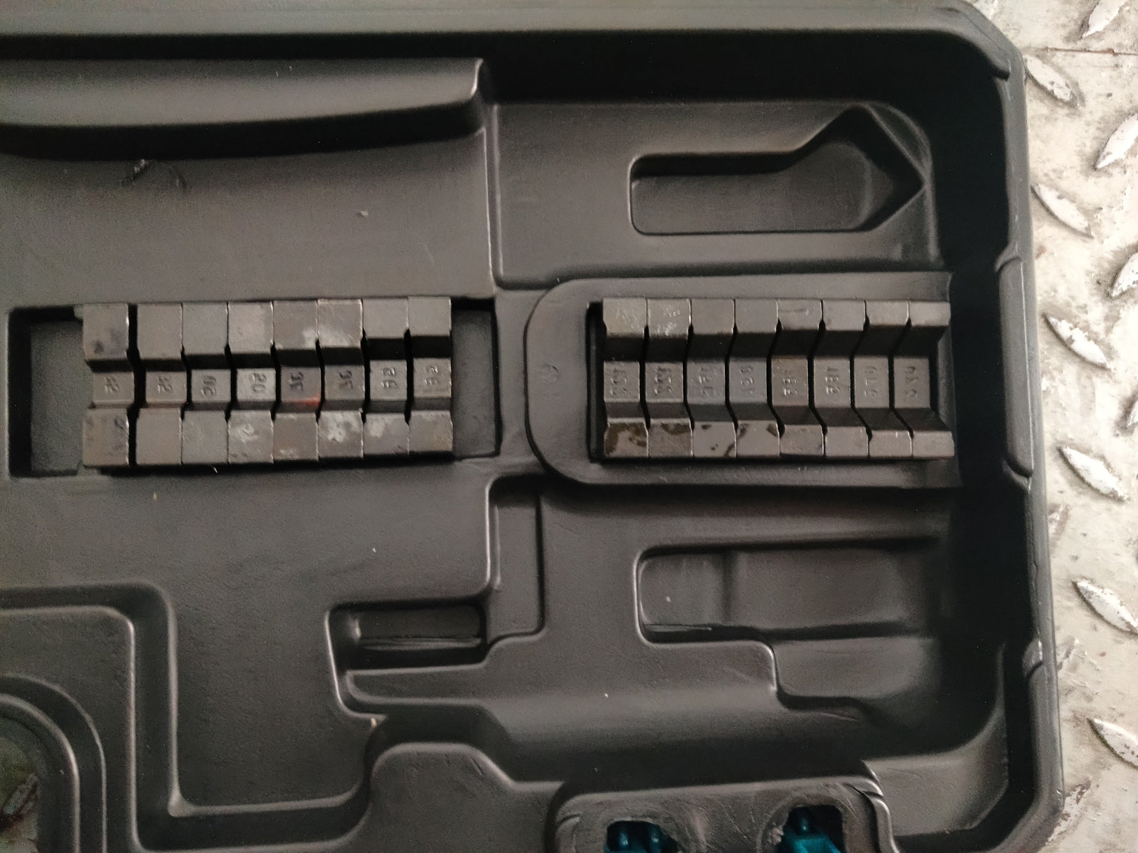 Aiko Hydraulic Crimping Tool Model ZUPPERYQK300